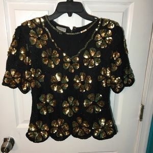 FLORAL SEQUINS TOP