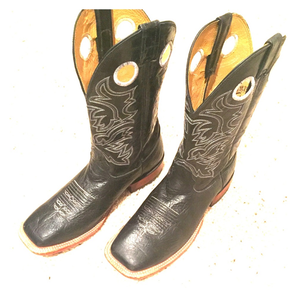 Cowboy Boots: Black w Leather Sole