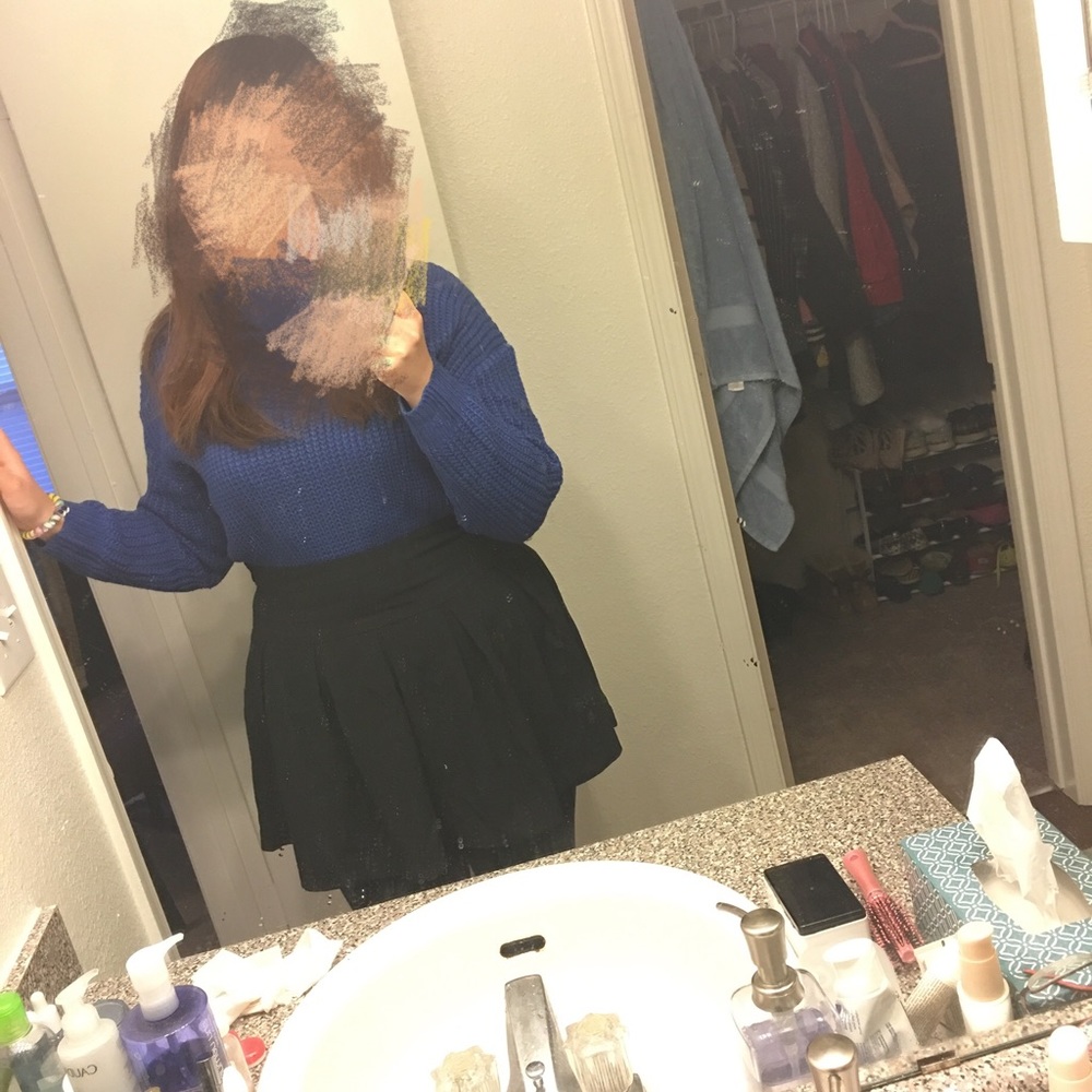 Crew-neck blue sweater