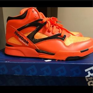 Men’s sz 10 Reebok pump Omni lite