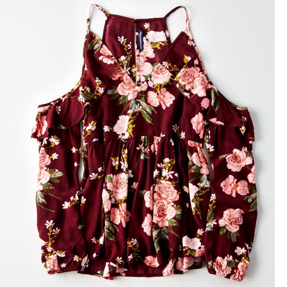 American Eagle Cold Shoulder V-Neck
