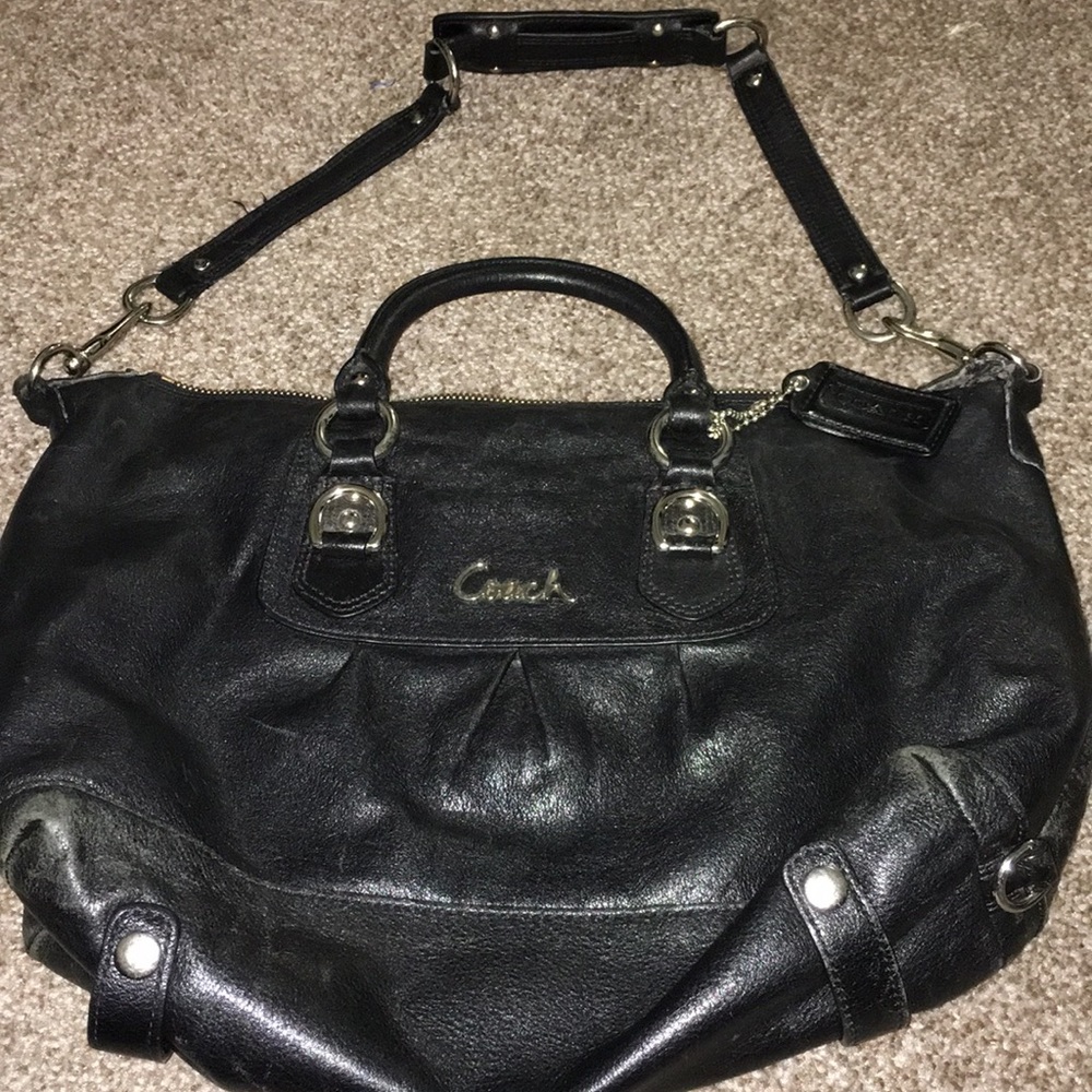 Coach purse - *flawed*