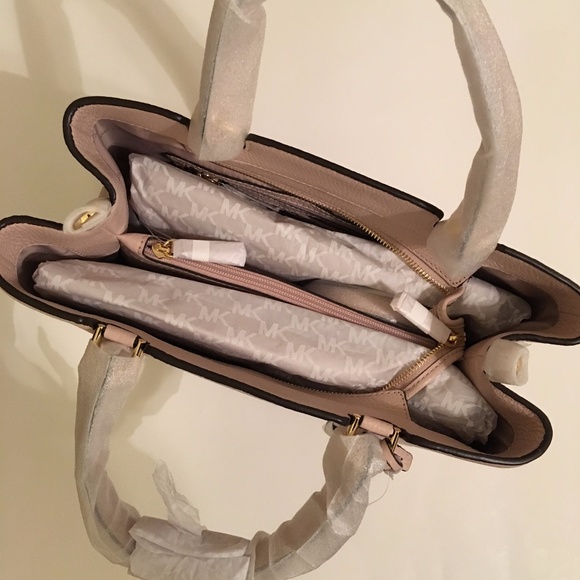 Sold! - Picture 5 of 6