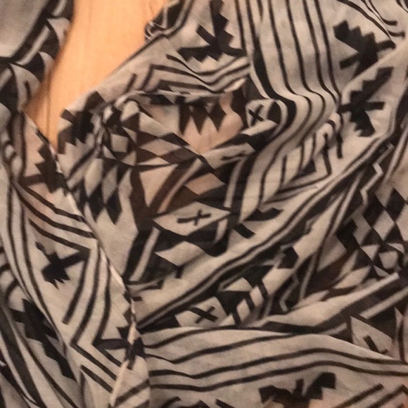 Aztec Print Infinity Scarf - Picture 3 of 3