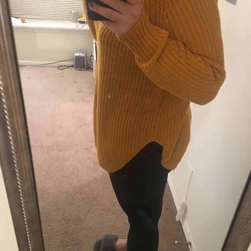 Urban outfitters yellow sweater - Picture 3 of 4