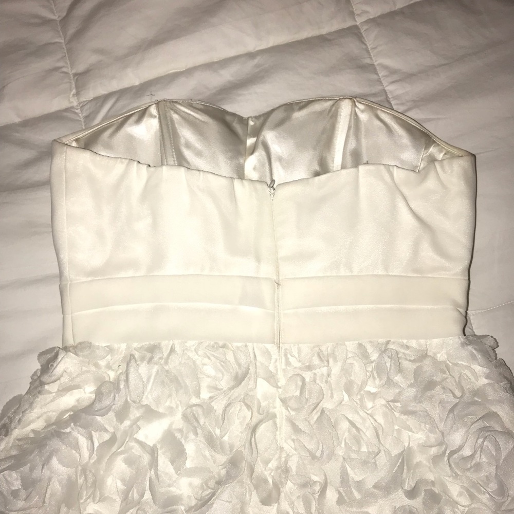 Strapless Ruffle Dress - Picture 4 of 5