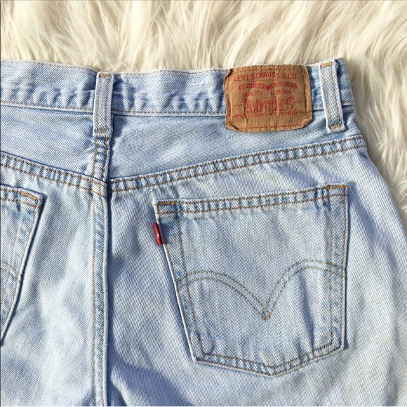 Levi's Vintage High-Rise Shorts ✨ - Picture 2 of 5