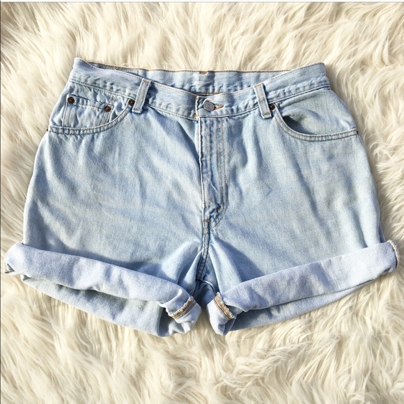 Levi's Vintage High-Rise Shorts ✨ - Picture 4 of 5