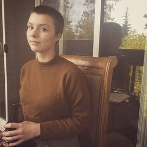 Meet your Posher, Tia