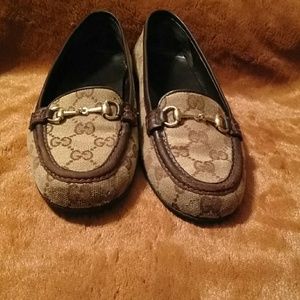 Gucci flats