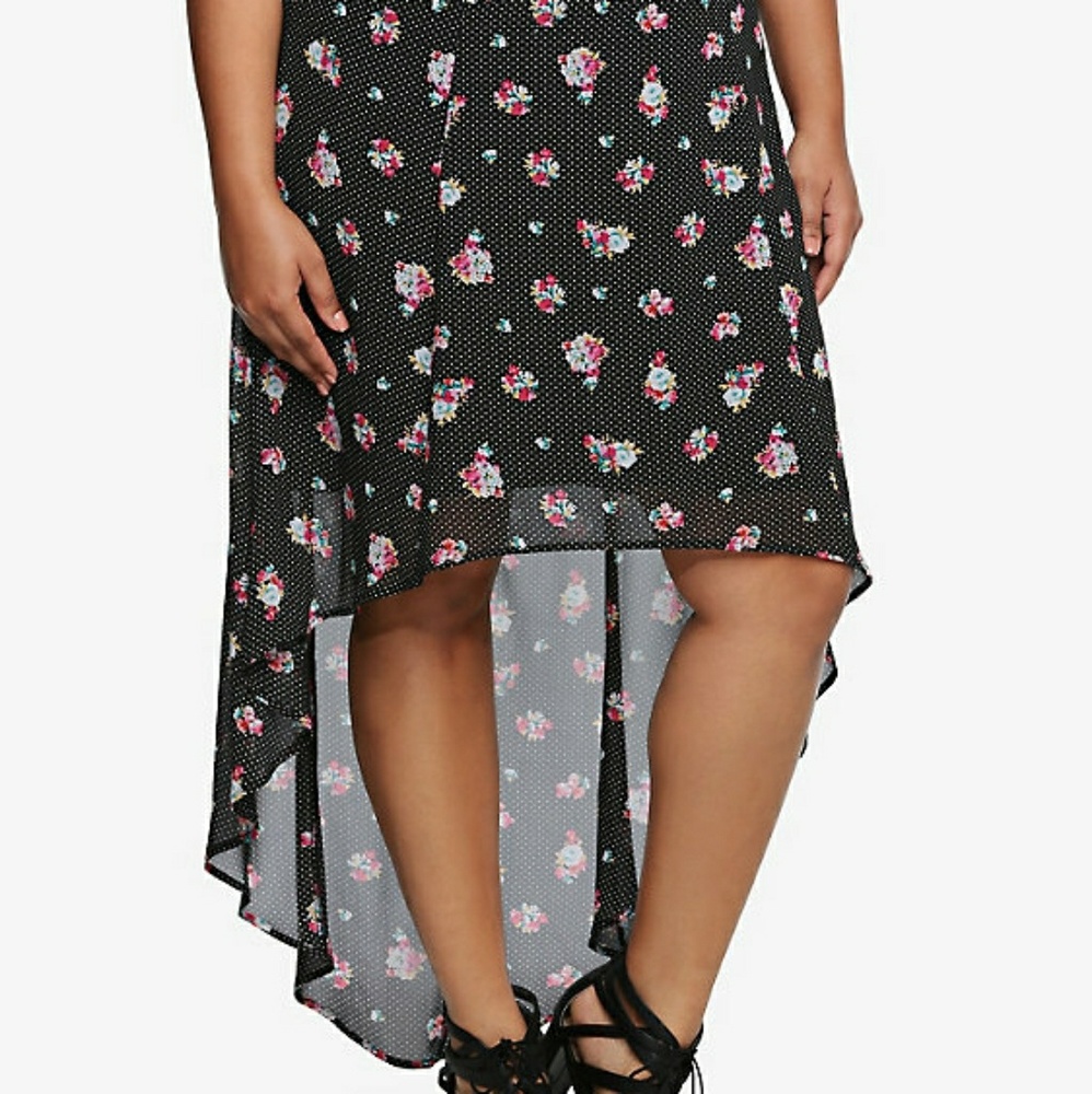 30% off 🔥High-low Skirt
