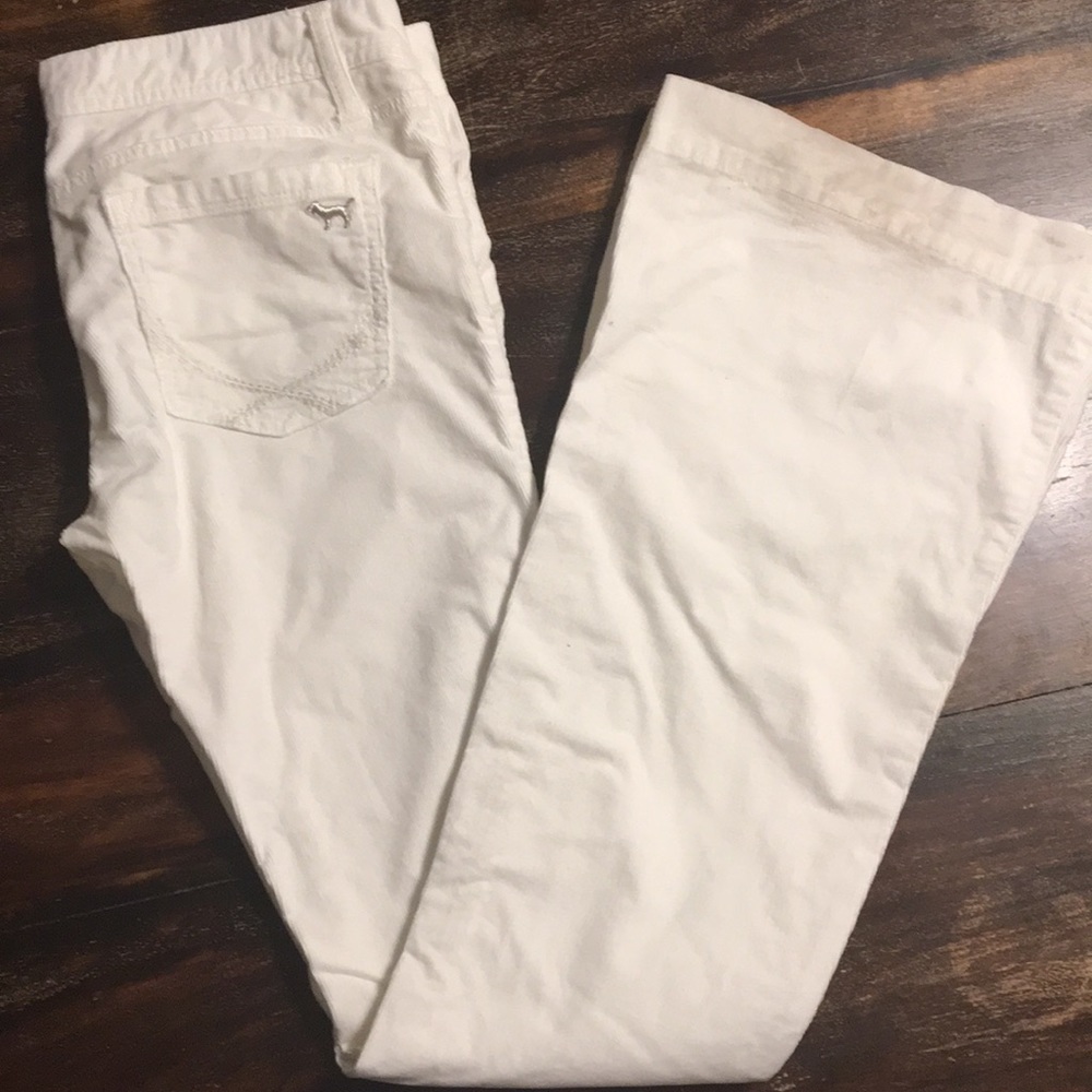 🌚✨SEXY VS CORDUROY FLAIR JEANS✨