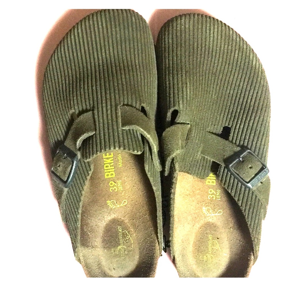 Moss corduroy striped Birkenstocks size 39