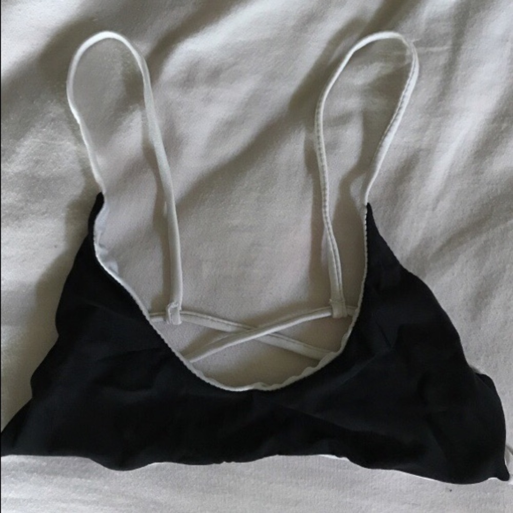 Reversible white and black bikini top