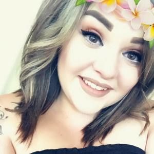 Meet your Posher, Elena