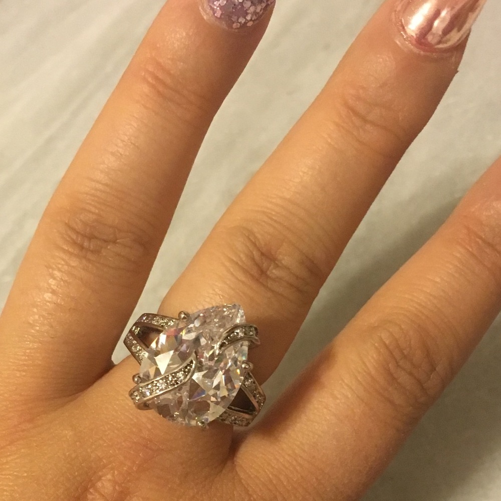 Tear drop stone statement ring