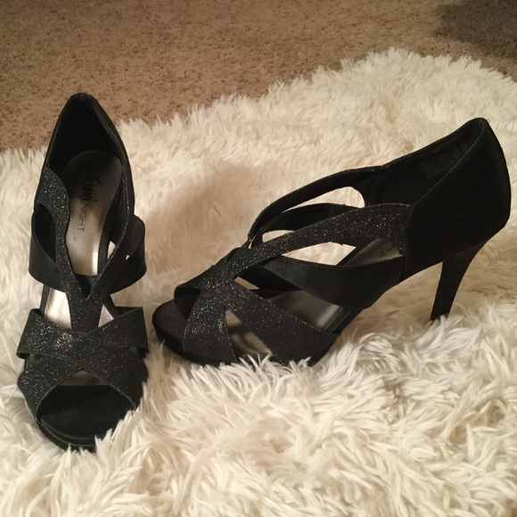 High heels - Picture 3 of 3