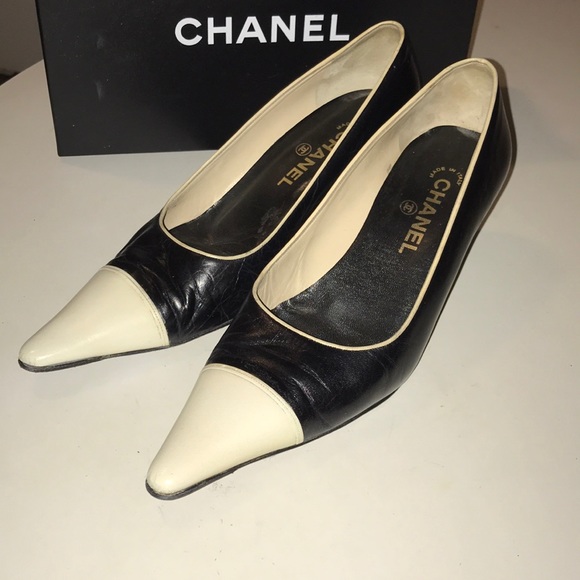 CHANEL Shoes - Chanel spectators