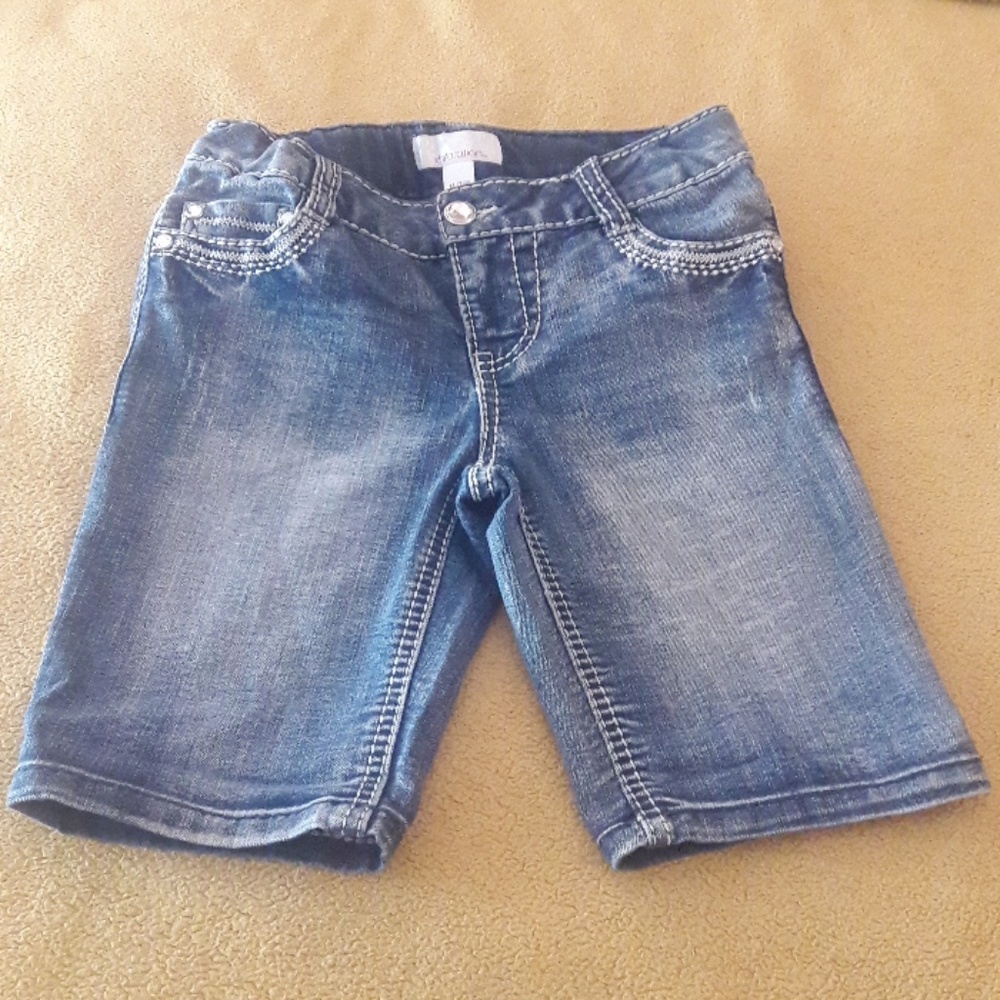 Blue short jeans for girl size 7/8