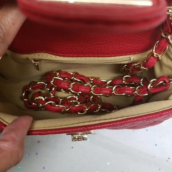Red Quilted Bag! - Picture 5 of 5