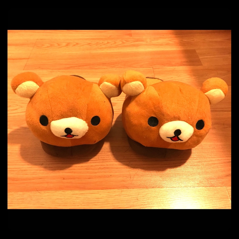 Teddy bear slippers - size 6-7 Womens