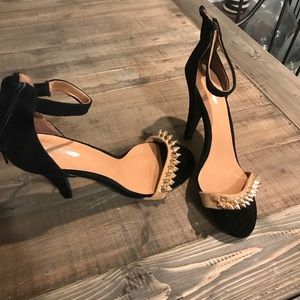 Jeffrey Campbell Punk Rock Studded Heel. Size 10.