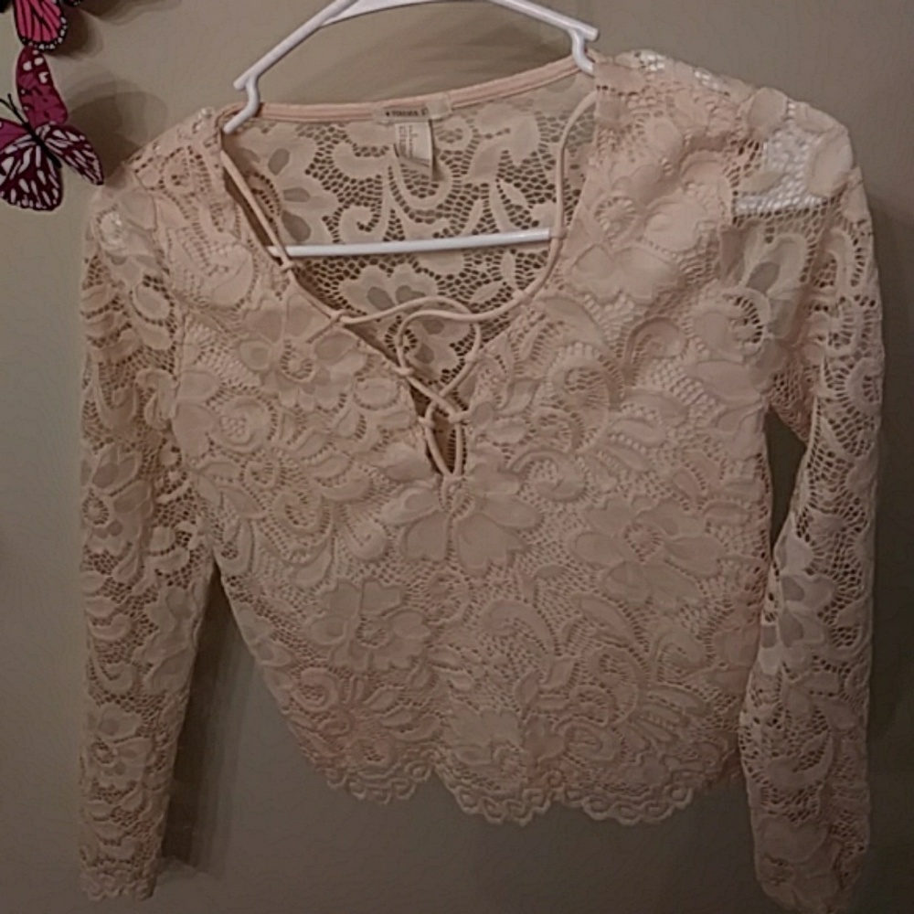 Peach 🌹laced crop top 🌹SmallForever21