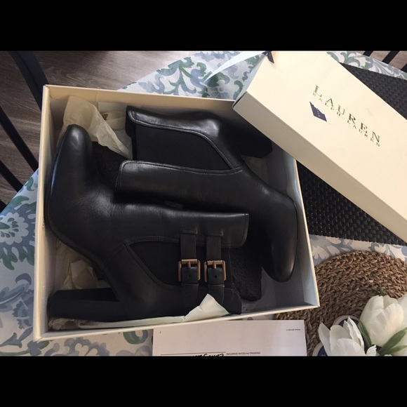 Ralph Lauren bootie - Picture 2 of 6
