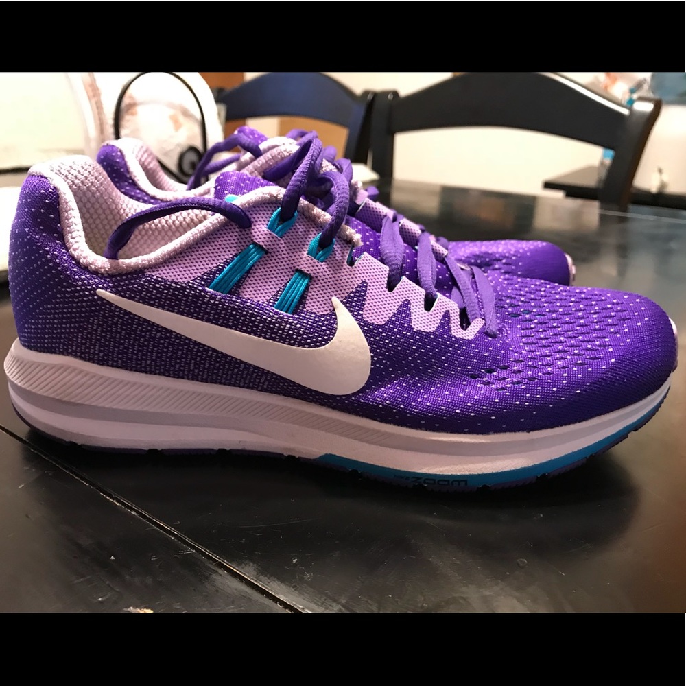 Nike Structure 20