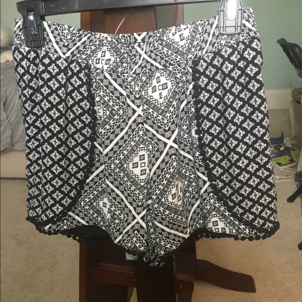 Pattern flows shorts