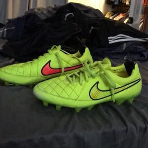 Tiempo soccer cleats