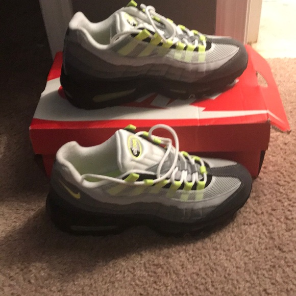 Air max - Picture 2 of 4