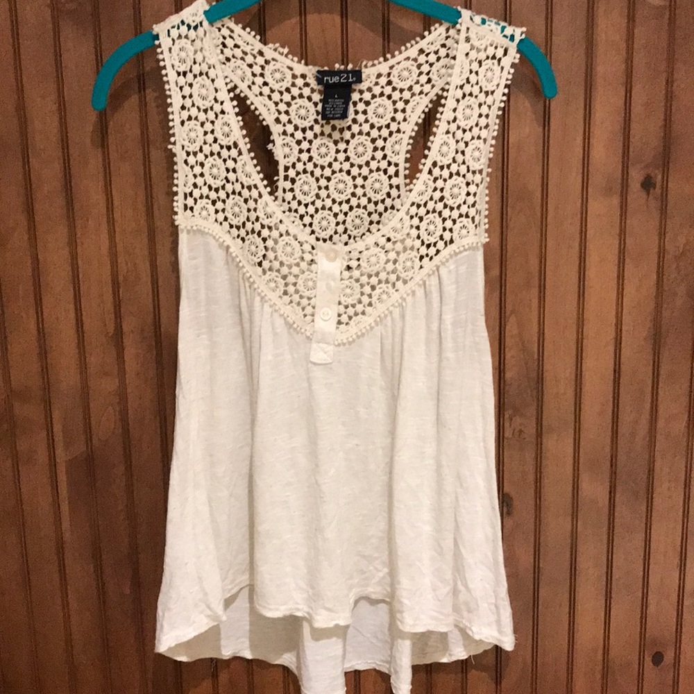 Crotchet Detailed Cream Colored Racerback Tank