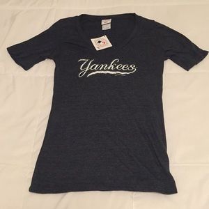 Yankees tee