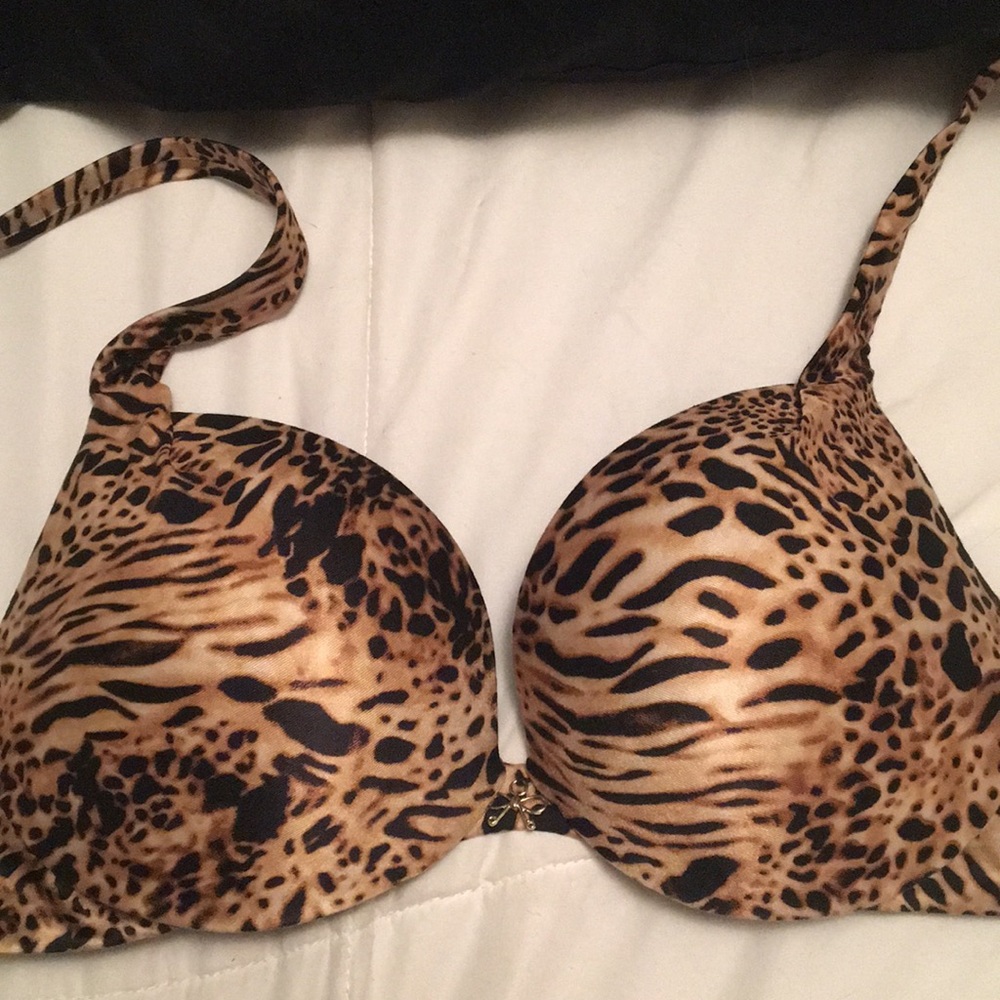 Victoria’s Secret 34B leopard push up bra