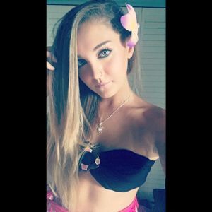 Meet your Posher, Paige