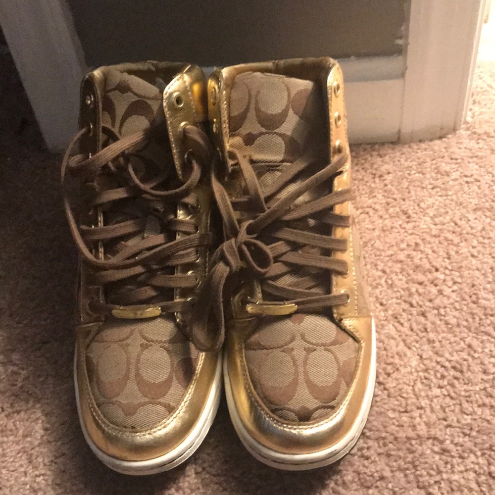 The first pair of coach shoes