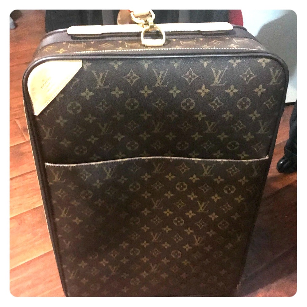 Authentic Louis Vuitton Pegase 55 Carry-on