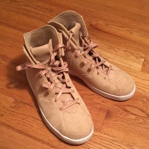 Nike Jordan Russel Westbrook why not? Casual.