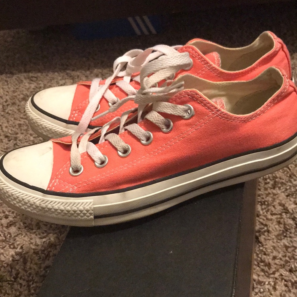 Converse - Picture 2 of 5