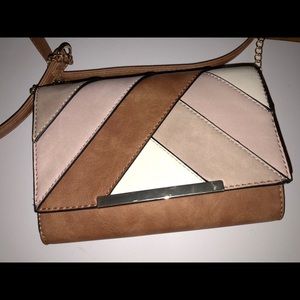 Never worn Call it spring cross body.