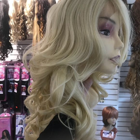 Wig Long Loose Curls Platinum Blonde Wig Swisslace main image 5