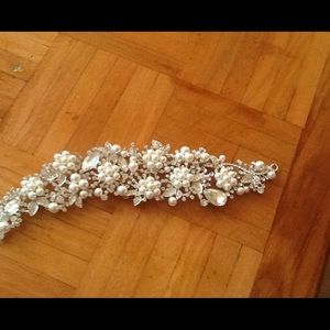 A headpice never used