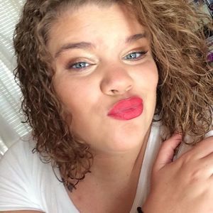 Meet your Posher, Joani