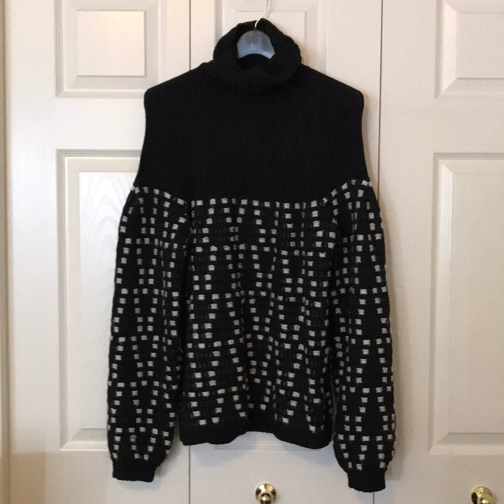 Warm knitwear