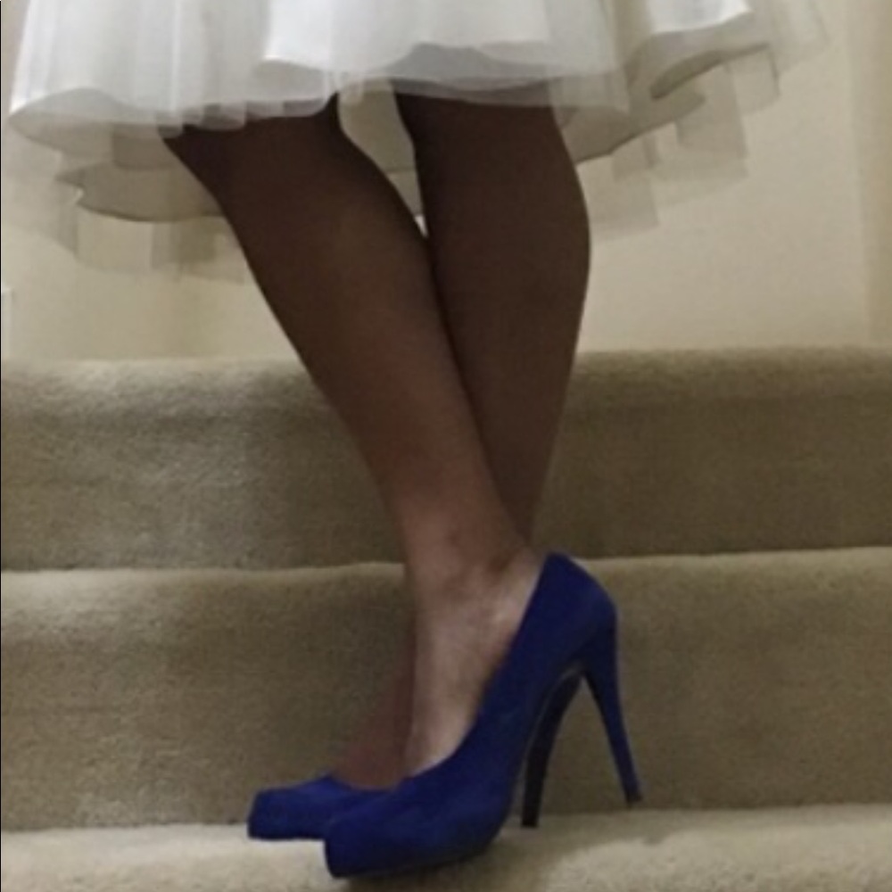 Blue Suede Pumps Perfect for Fall Events! 💃🏽👠