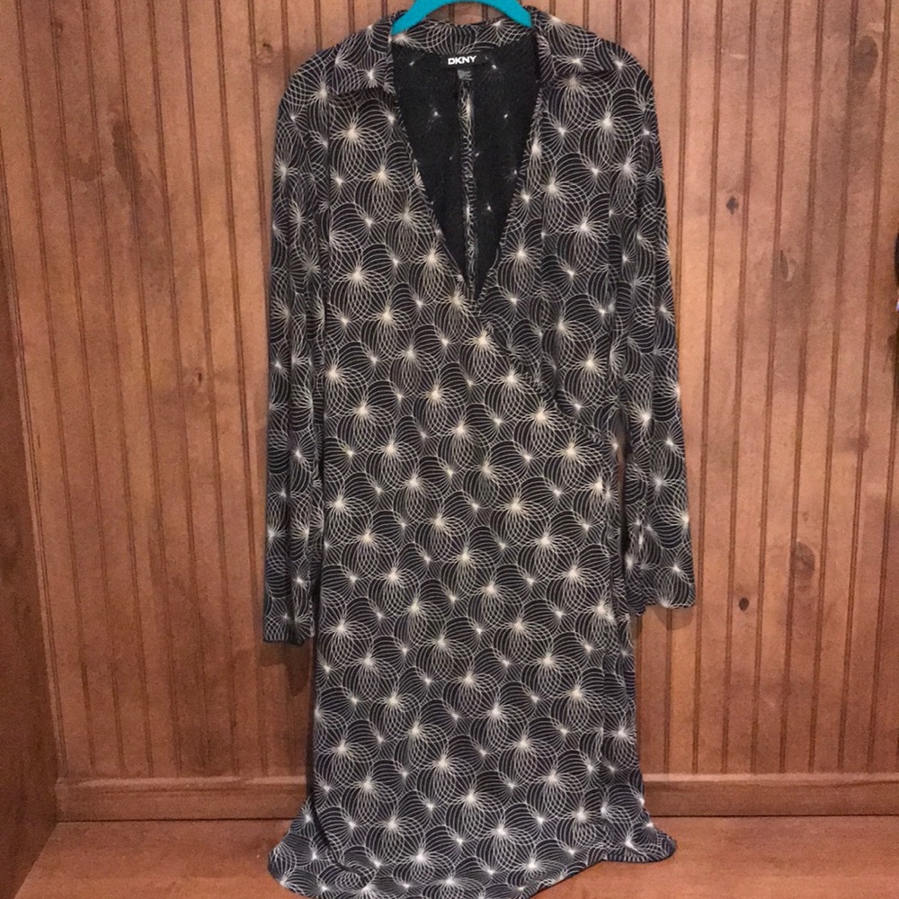 Black and Cream Spirographic Print Wrap Dress