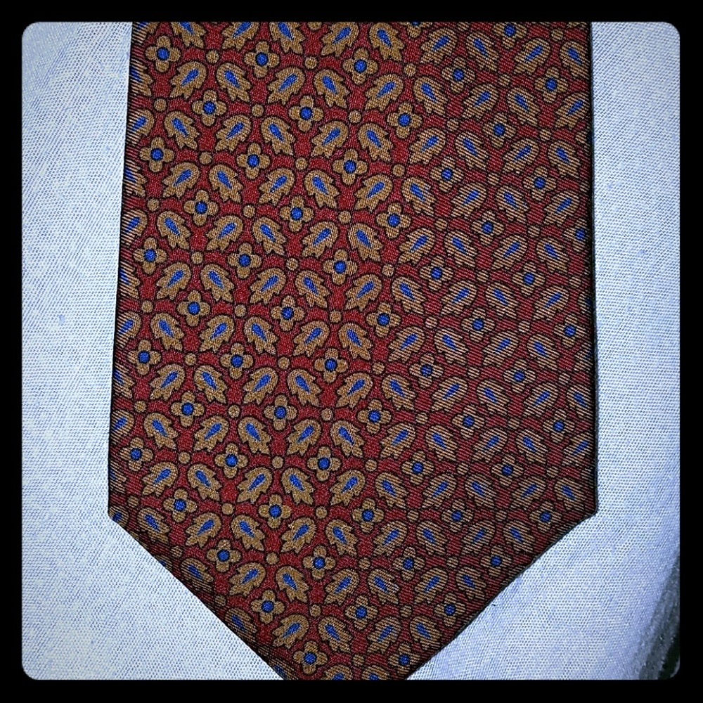 Fabulous Vintage Burberry Men's Tie