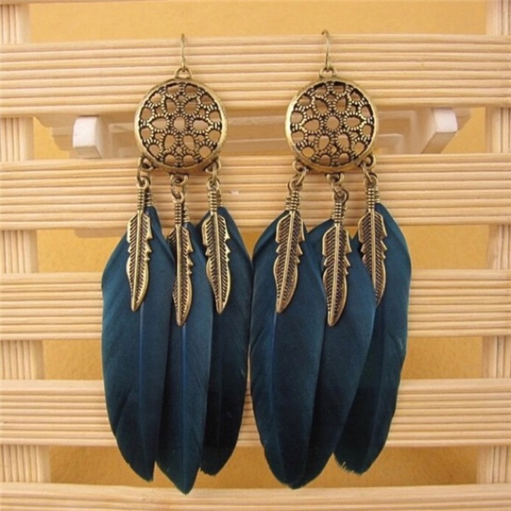 Brand new bohemian feather earrings