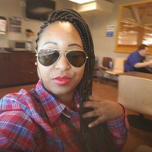 Meet your Posher, Rhonda